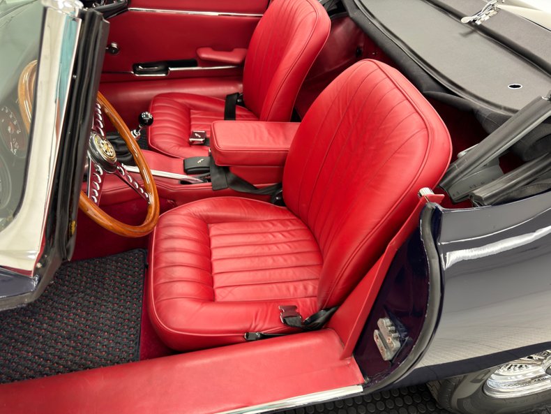 Jaguar-Xke-1969-Indigo-Blue-Red-47