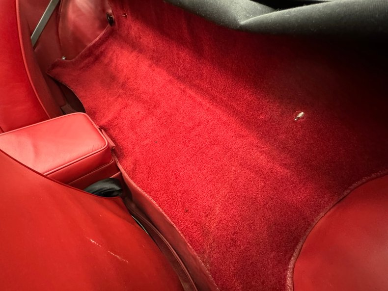 Jaguar-Xke-1969-Indigo-Blue-Red-48