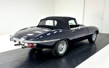 Jaguar-Xke-1969-Indigo-Blue-Red-7