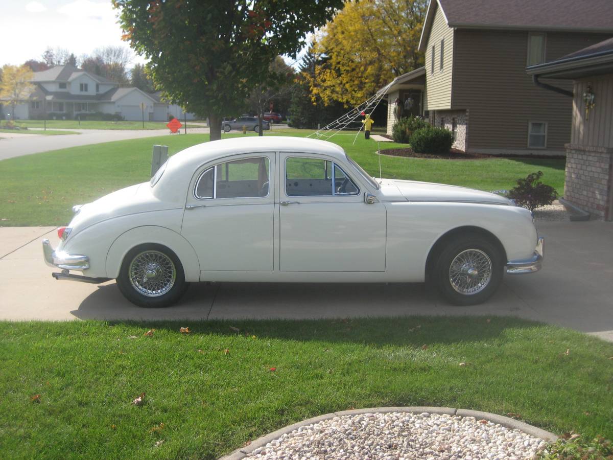 Jaguar-mk1-1959-white-1
