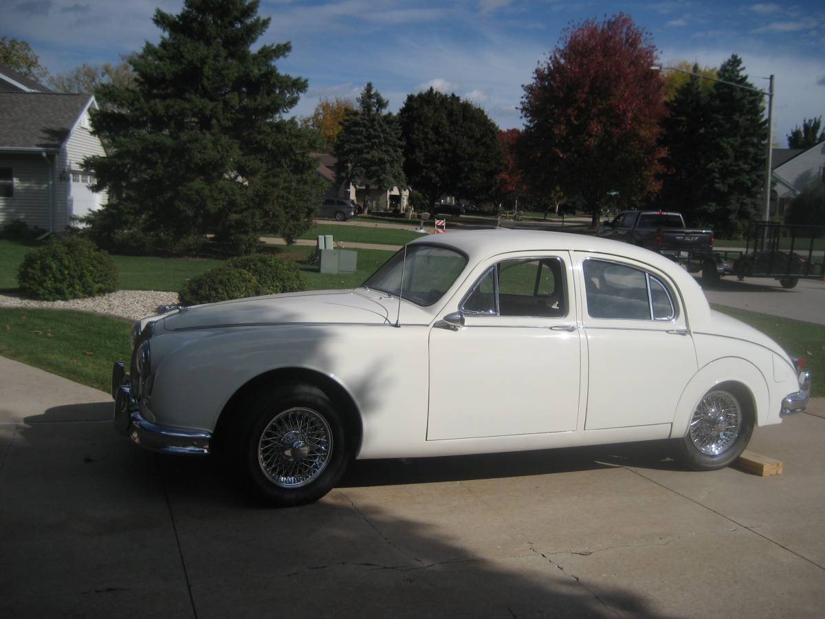 Jaguar-mk1-1959-white-12