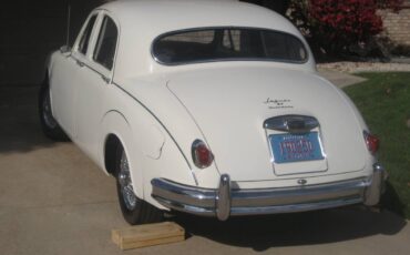 Jaguar-mk1-1959-white-13