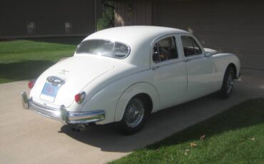 Jaguar-mk1-1959-white-2