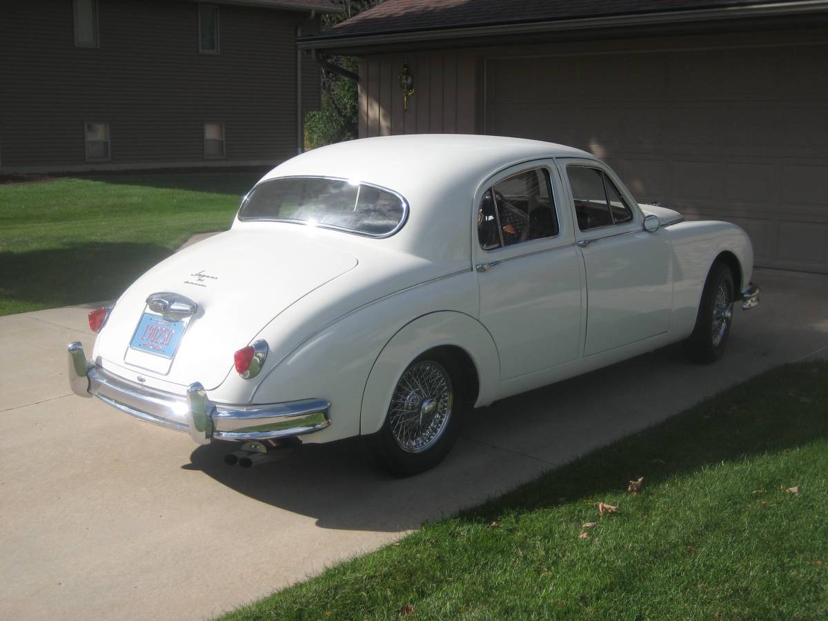 Jaguar-mk1-1959-white-2
