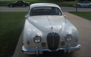 Jaguar-mk1-1959-white-3