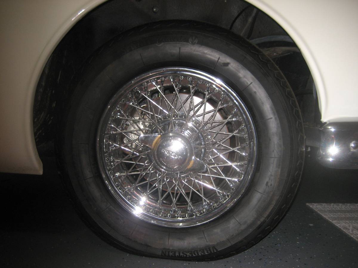 Jaguar-mk1-1959-white-4