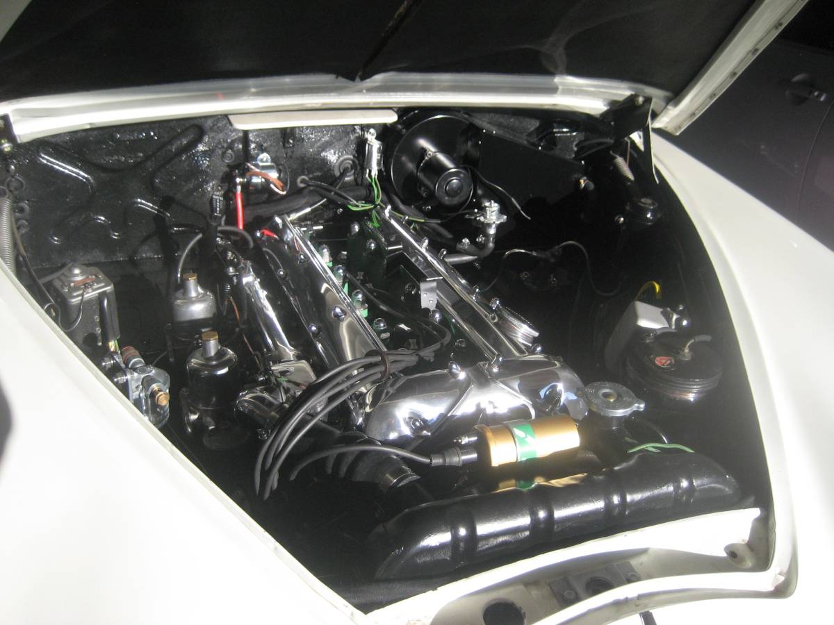 Jaguar-mk1-1959-white-8