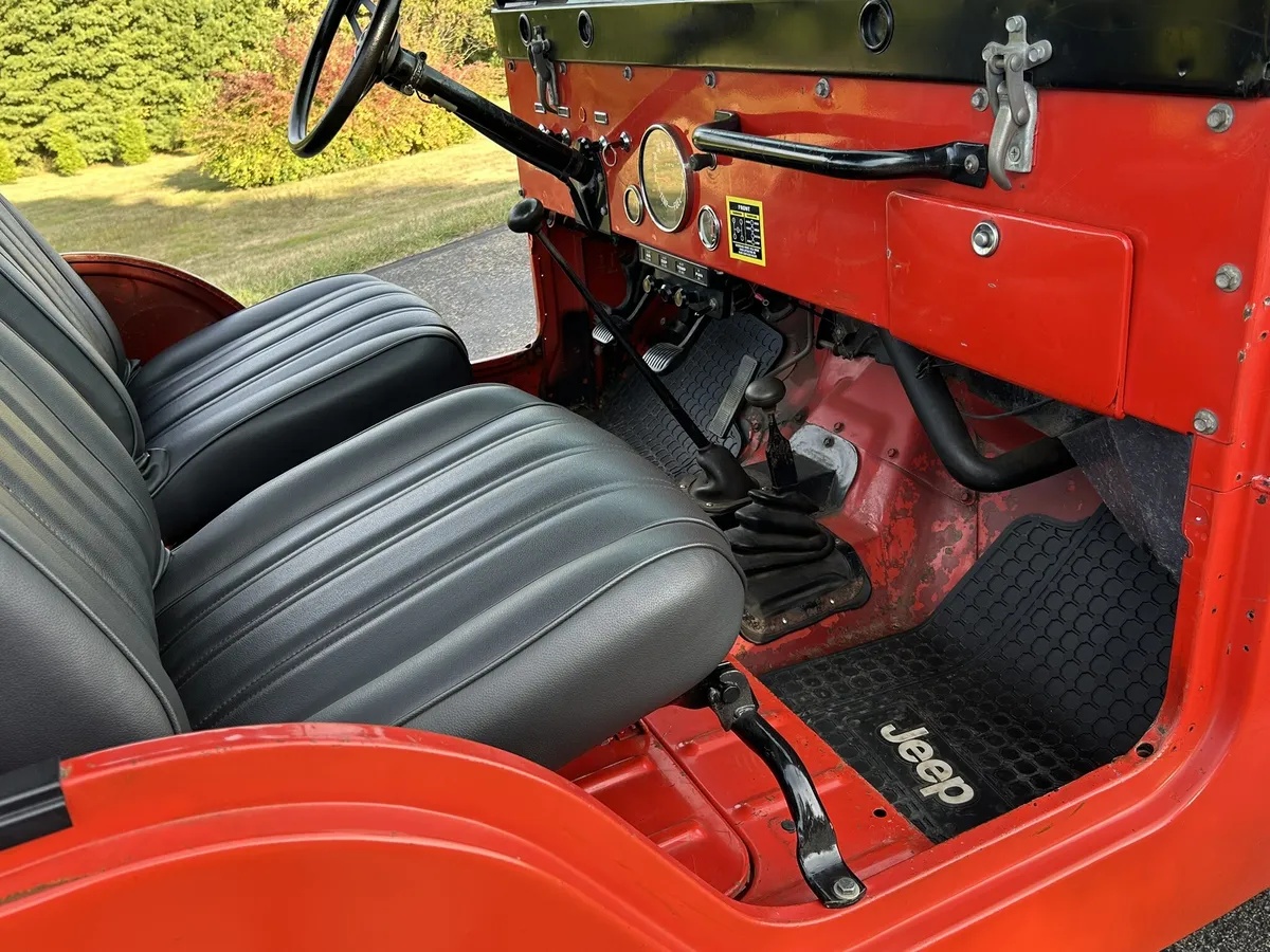 Jeep-Cj-5-1973-Orange-Tan-10