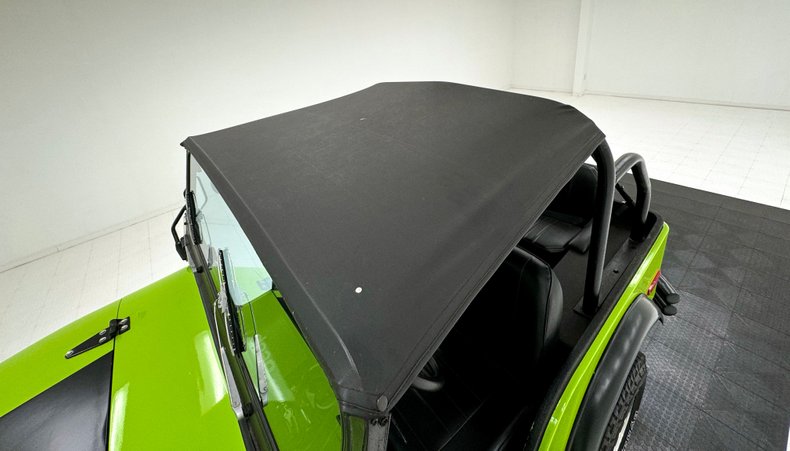 Jeep-Cj5-1973-Neon-Green-Black-16