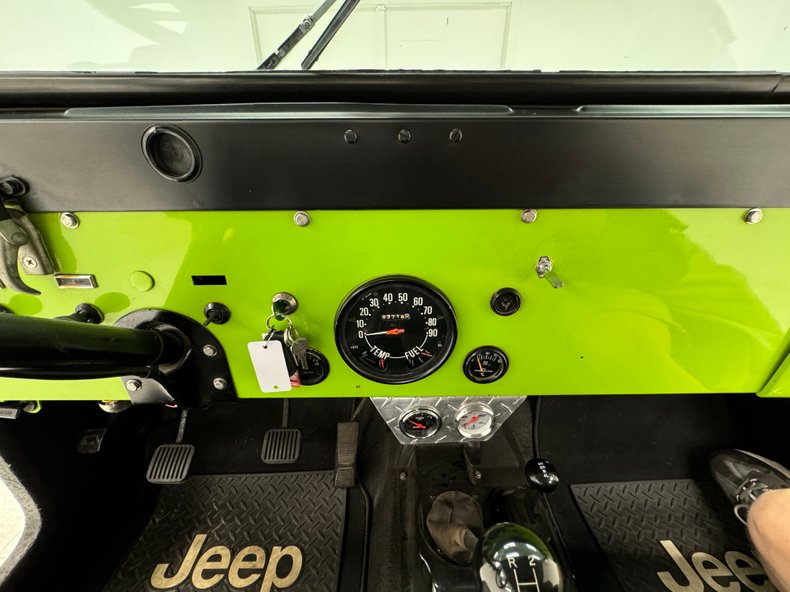 Jeep-Cj5-1973-Neon-Green-Black-28