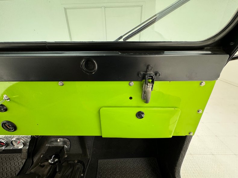 Jeep-Cj5-1973-Neon-Green-Black-30