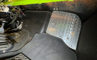 Jeep-Cj5-1973-Neon-Green-Black-32