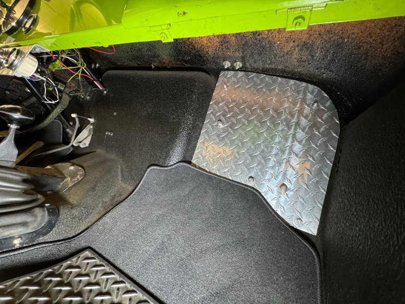 Jeep-Cj5-1973-Neon-Green-Black-32