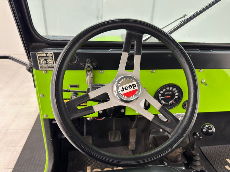 Jeep-Cj5-1973-Neon-Green-Black-5