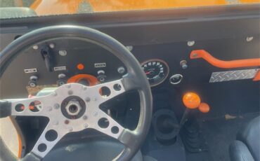 Jeep-Cj5-1973-Orange-Black