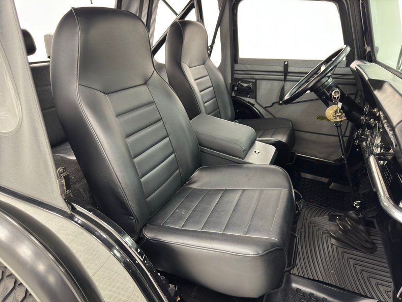 Jeep-Cj5-1977-Black-Black-29