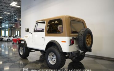 Jeep-Cj7-1980-White-Tan-13