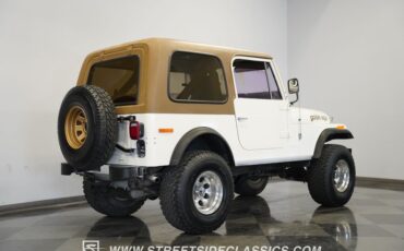 Jeep-Cj7-1980-White-Tan-16