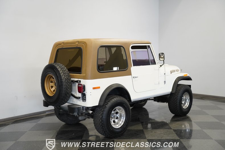 Jeep-Cj7-1980-White-Tan-17