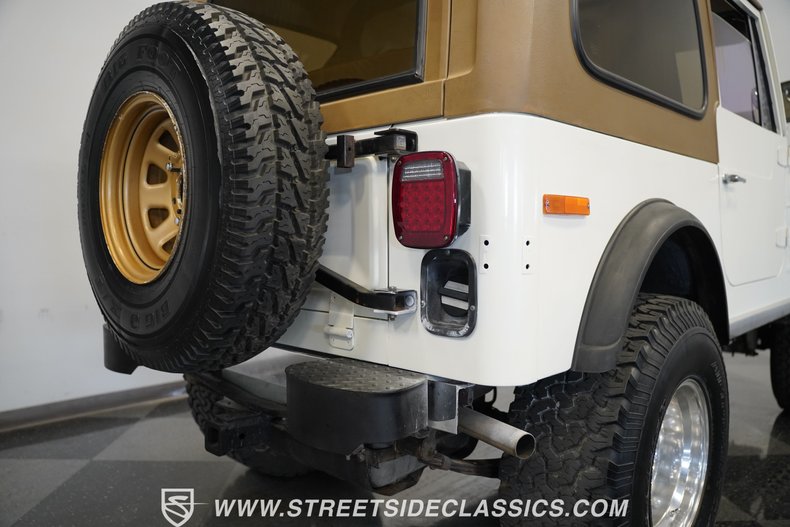Jeep-Cj7-1980-White-Tan-31