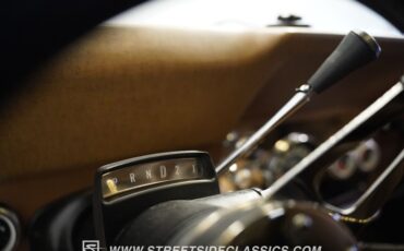 Jeep-Cj7-1980-White-Tan-42