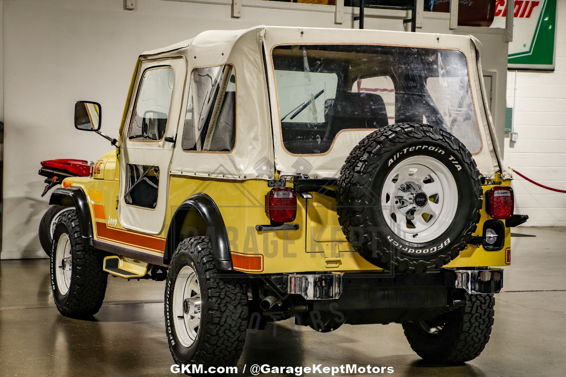 Jeep-Cj7-1984-Yellow-Black-4