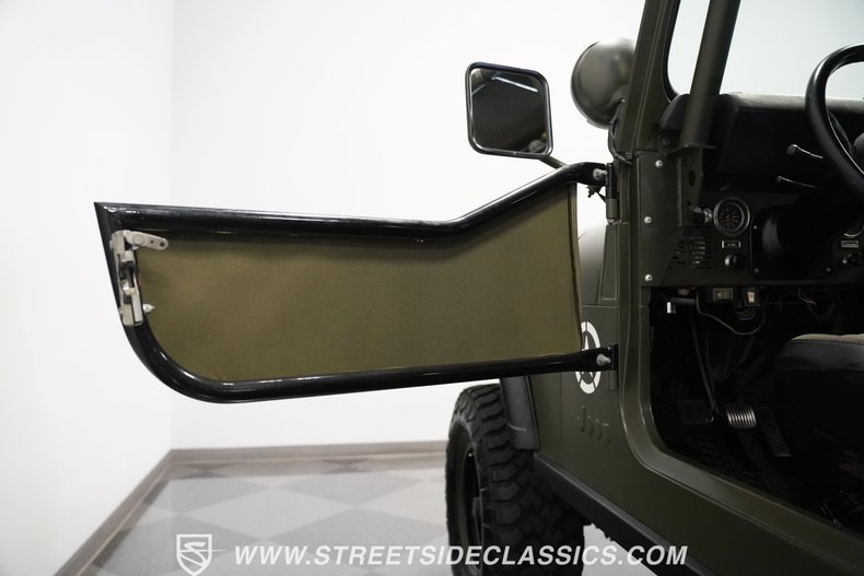 Jeep-Cj7-1985-Army-Green-Gray-1