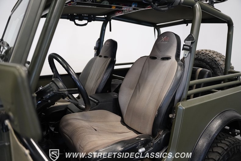 Jeep-Cj7-1985-Army-Green-Gray-2