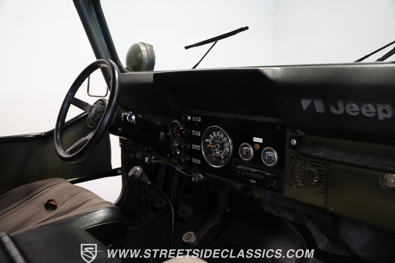 Jeep-Cj7-1985-Army-Green-Gray-48