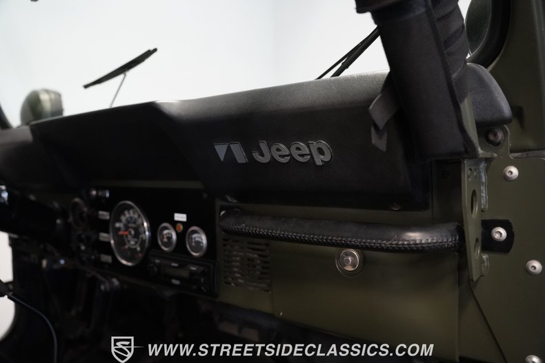 Jeep-Cj7-1985-Army-Green-Gray-49