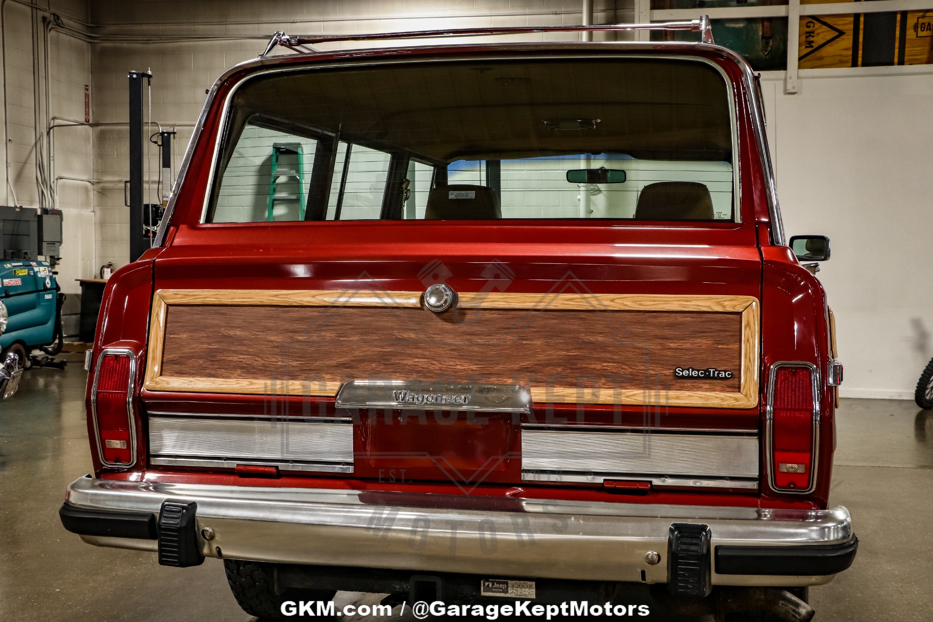 Jeep-Grand-wagoneer-1985-BurgundyMaroon-BeigeTan-11
