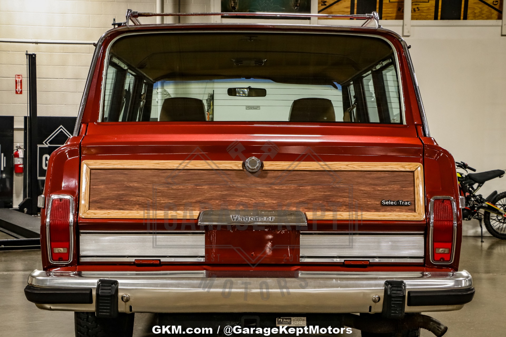 Jeep-Grand-wagoneer-1985-BurgundyMaroon-BeigeTan-31