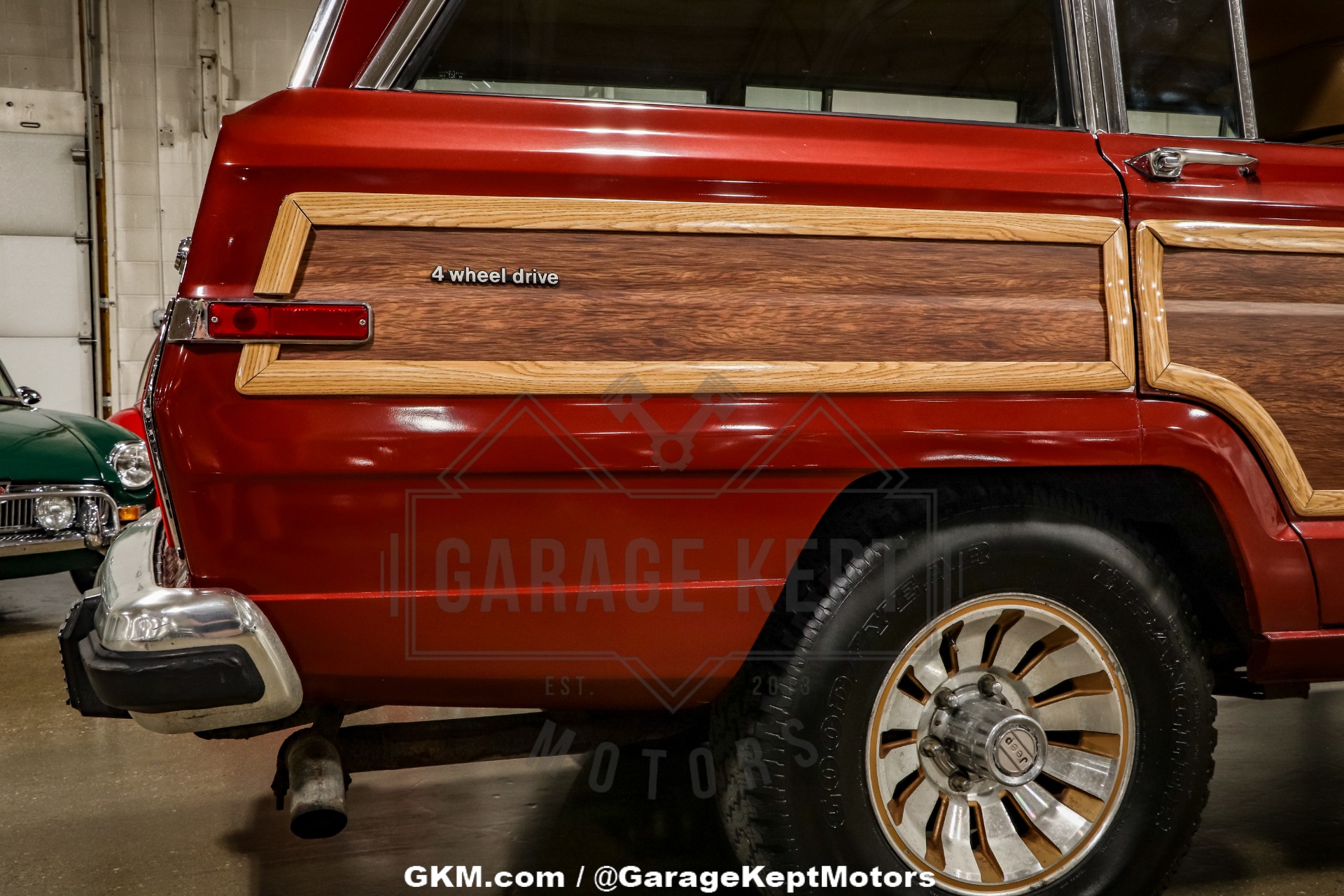 Jeep-Grand-wagoneer-1985-BurgundyMaroon-BeigeTan-35