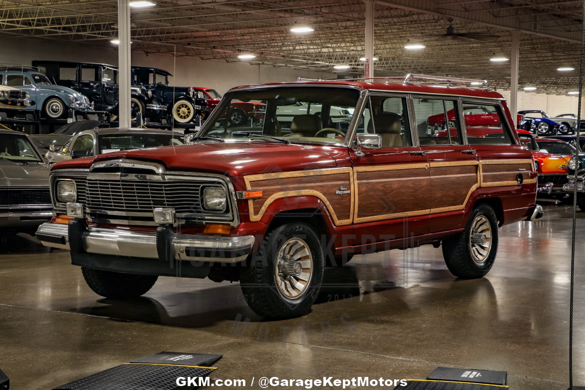 Jeep-Grand-wagoneer-1985-BurgundyMaroon-BeigeTan-37