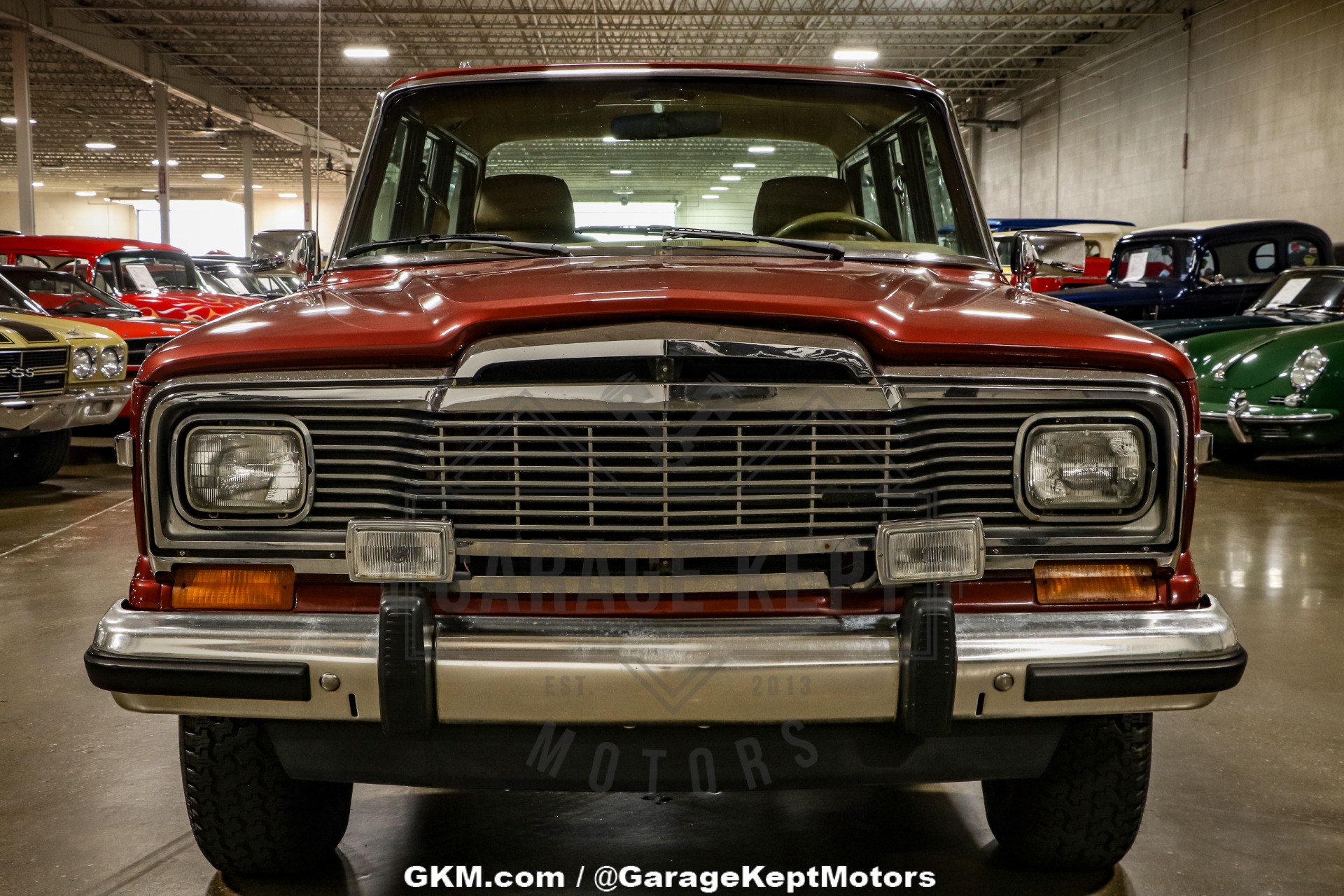 Jeep-Grand-wagoneer-1985-BurgundyMaroon-BeigeTan-38