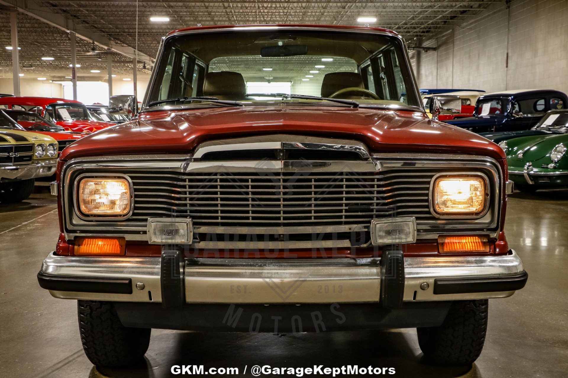 Jeep-Grand-wagoneer-1985-BurgundyMaroon-BeigeTan-39