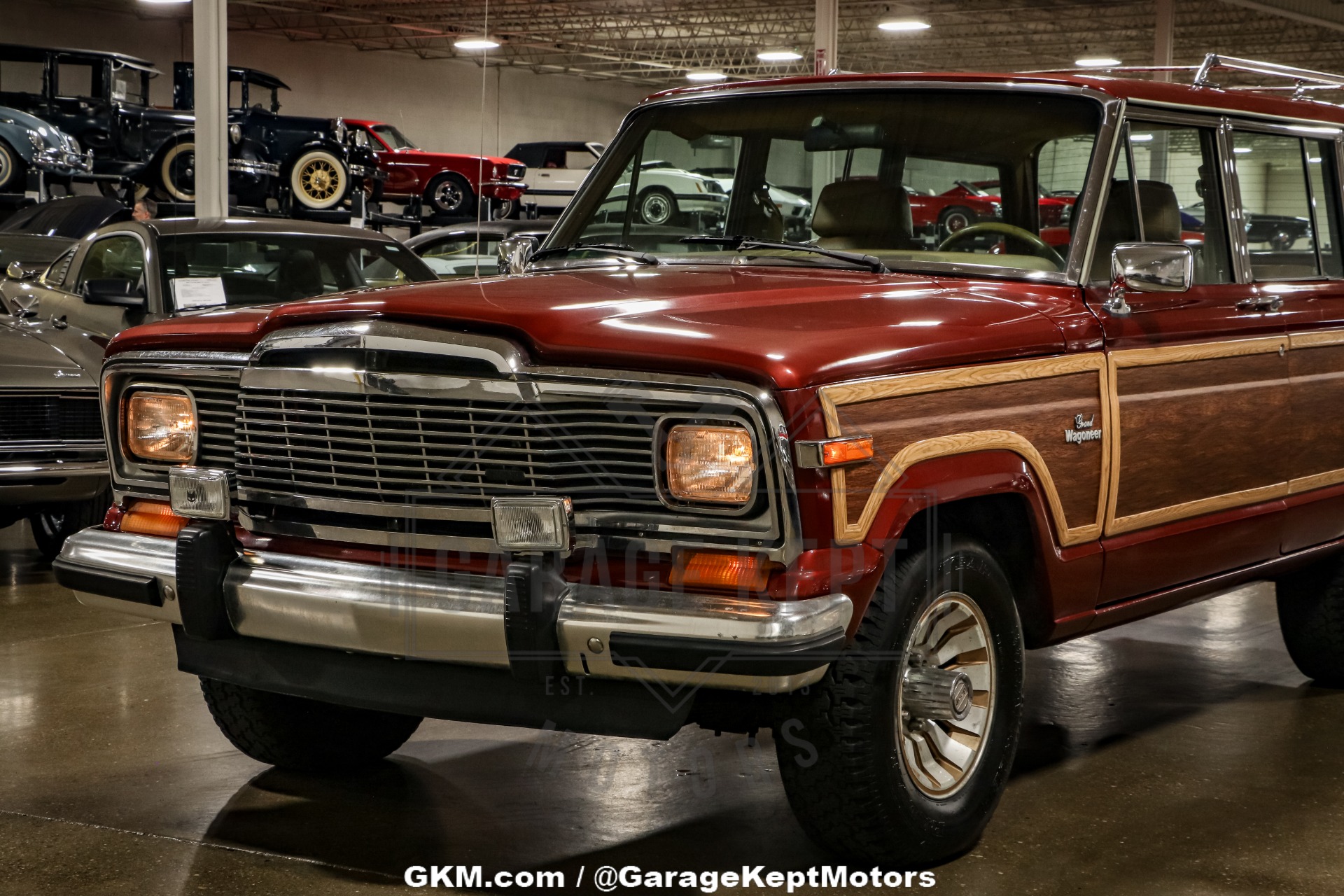 Jeep-Grand-wagoneer-1985-BurgundyMaroon-BeigeTan-40