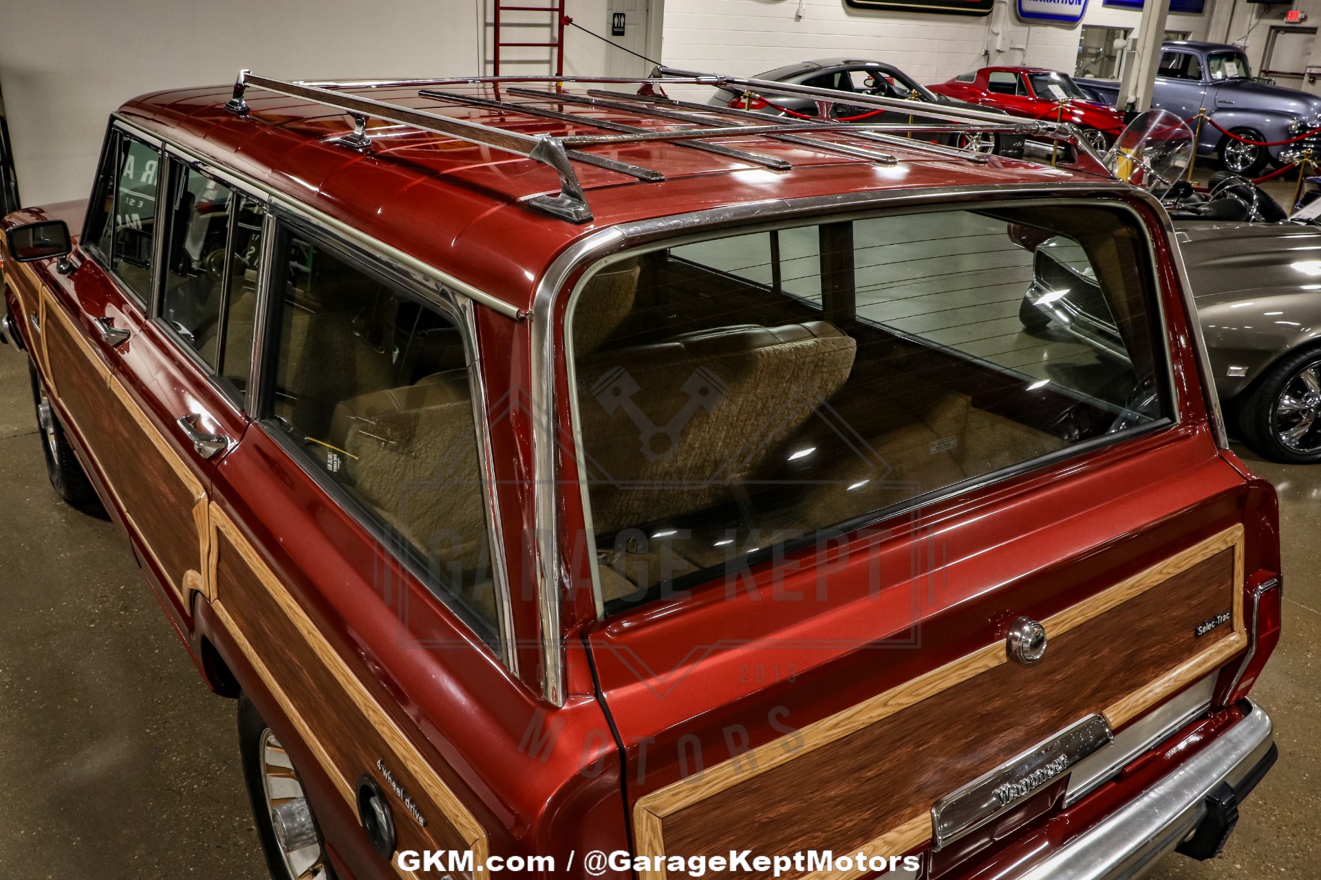 Jeep-Grand-wagoneer-1985-BurgundyMaroon-BeigeTan-42