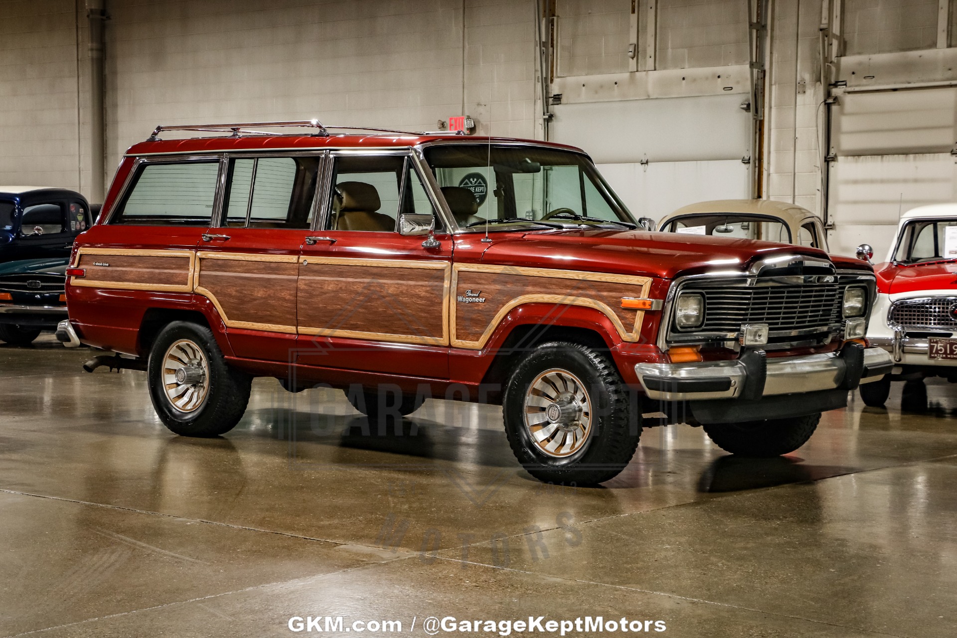 Jeep-Grand-wagoneer-1985-BurgundyMaroon-BeigeTan-43