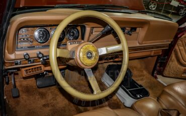 Jeep-Grand-wagoneer-1985-BurgundyMaroon-BeigeTan-46