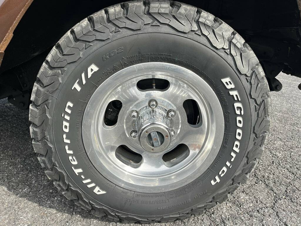 Jeep-cherokee-1979-brown-12