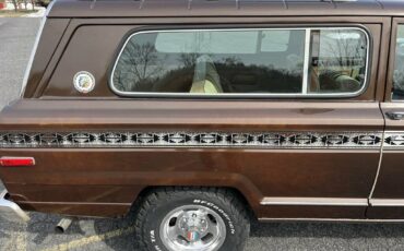 Jeep-cherokee-1979-brown-23