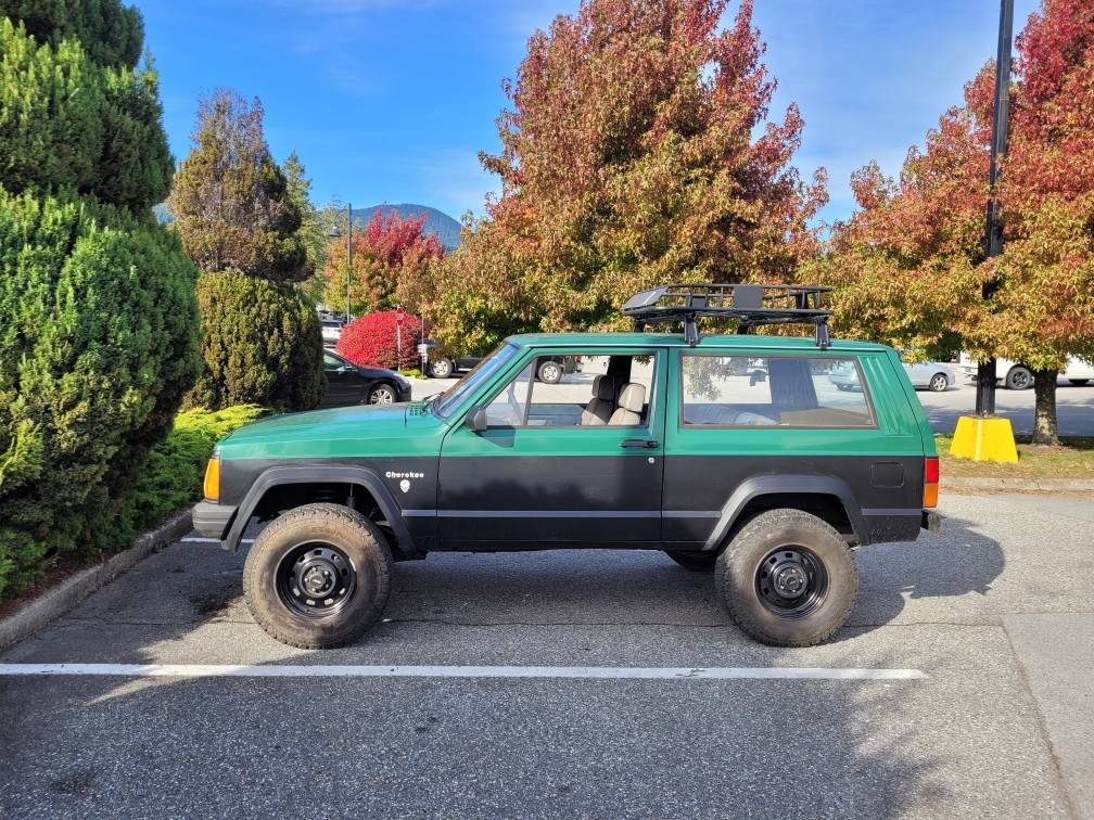 Jeep-grand-cherokee-1984-6