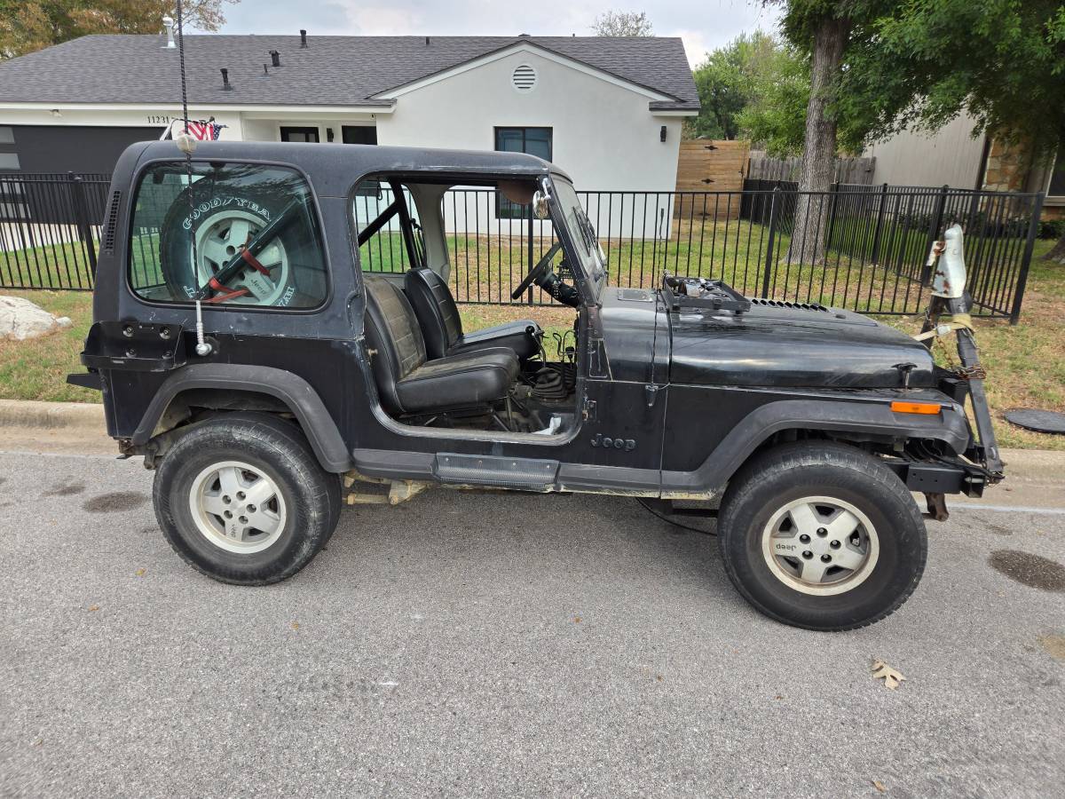Jeep-wrangler-1990-black-2