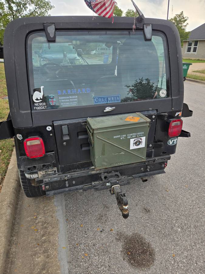 Jeep-wrangler-1990-black-3