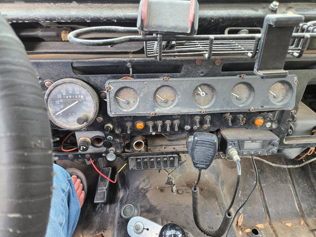 Jeep-wrangler-1990-black-5