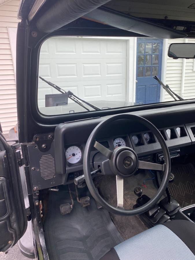 Jeep-wrangler-1995-black-4