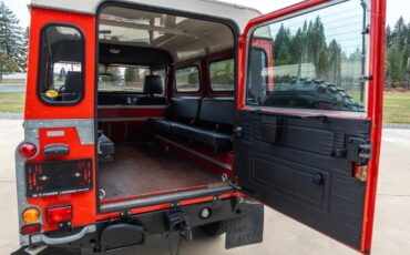 Land-rover-Defender-1985-Red-Black-18