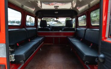 Land-rover-Defender-1985-Red-Black-19