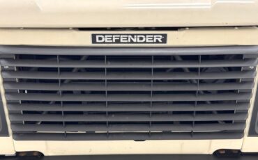 Land-rover-Defender-90-1987-Chamonix-White-Black-10